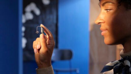 Dünyanın En Küçük Akıllı İşitme Cihazı Beltone Envision Türkiye’de